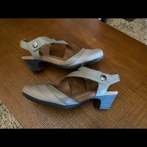 Rockport Women's Slide Heeled Sandal, Dove, size 7